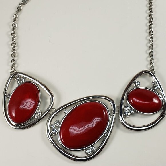 RSVP Silver Tone Statement Necklace – Red Oval Crystals & Hoop Accents – Women’s - Picture 8 of 12